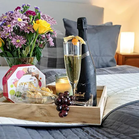 Ferienhaus-an-der-ostsee-by-seeblick-ferien-oro-direkte-wasserlage-sauna-e-saeule Ольпениц