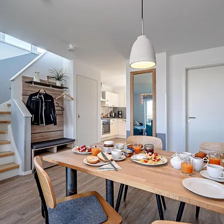 Ferienhaus-an-der-ostsee-by-seeblick-ferien-oro-direkte-wasserlage-sauna-e-saeule Hébergement de vacances *