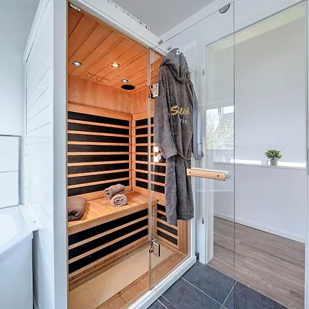 Hébergement de vacances Ferienhaus-an-der-ostsee-by-seeblick-ferien-oro-direkte-wasserlage-sauna-e-saeule Olpenitz